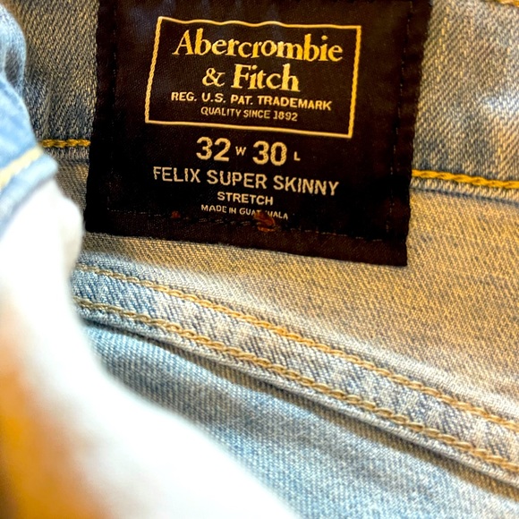 A&F skinny style - Picture 2 of 3